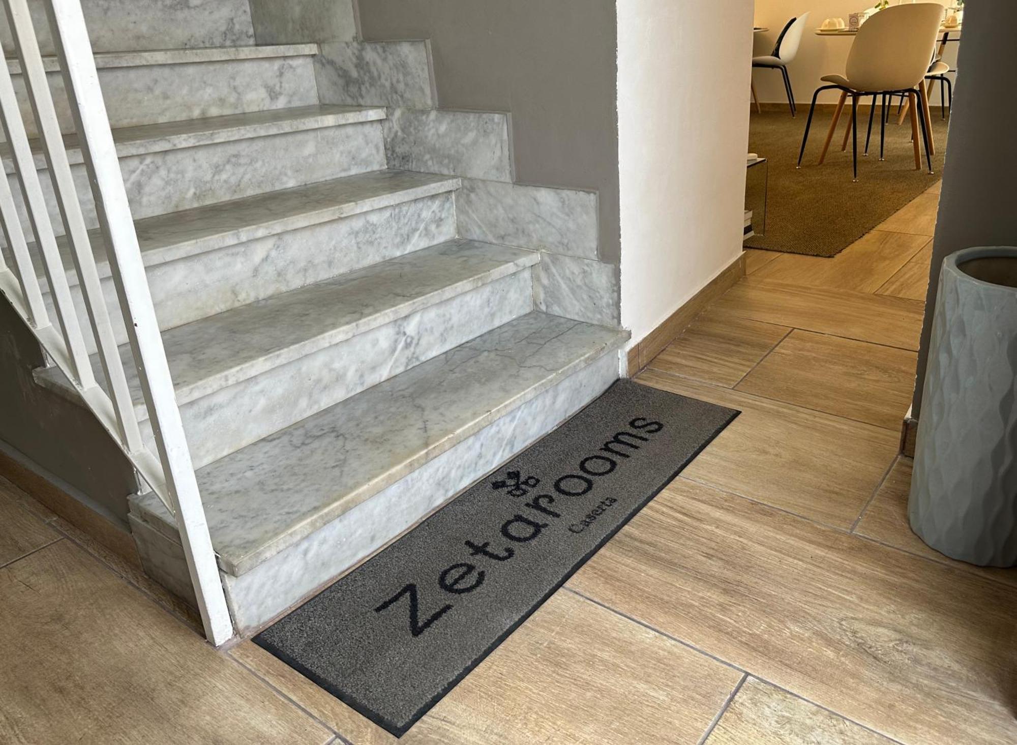 Zeta Rooms Caserta Exteriör bild