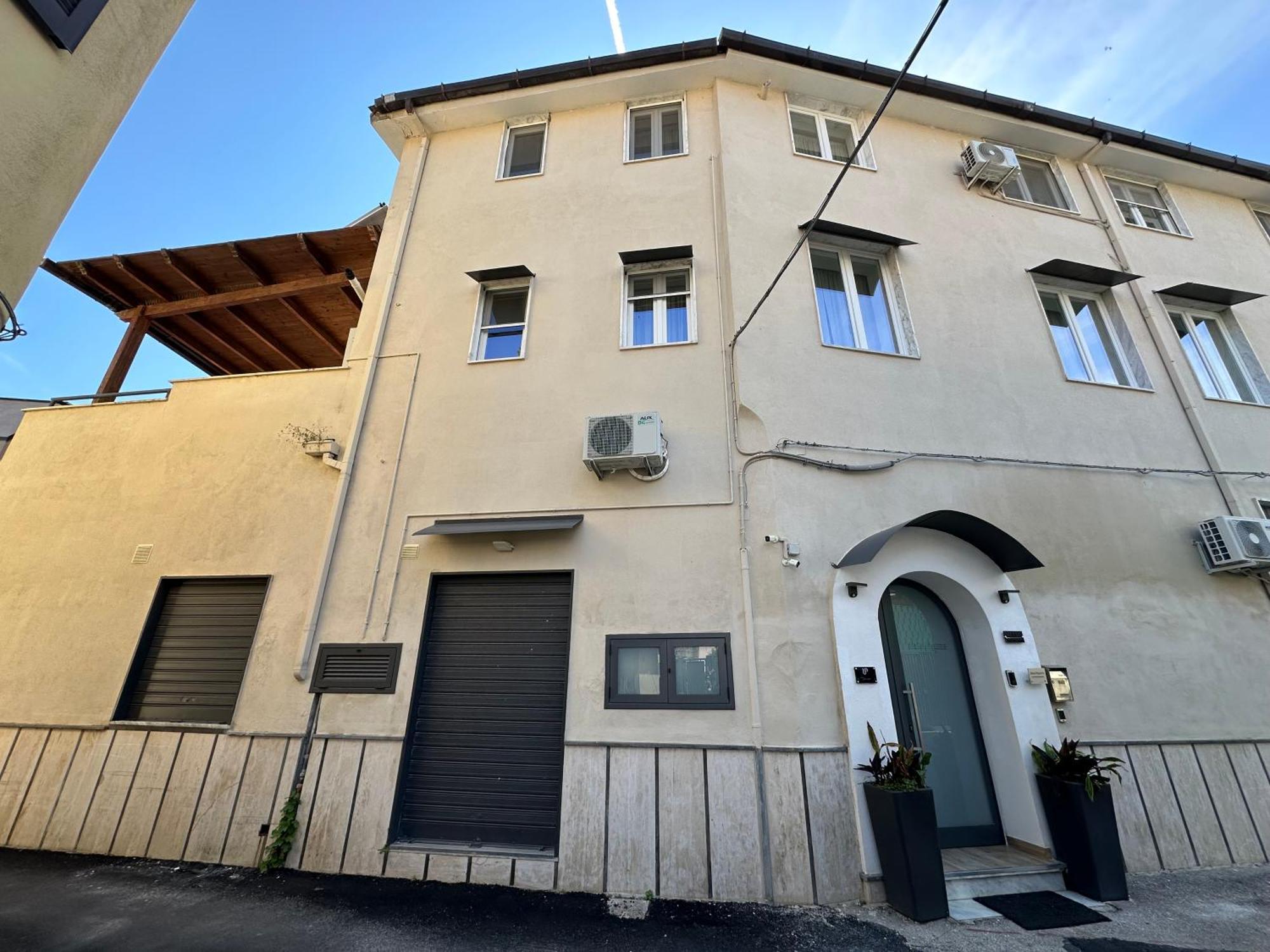 Zeta Rooms Caserta Exteriör bild